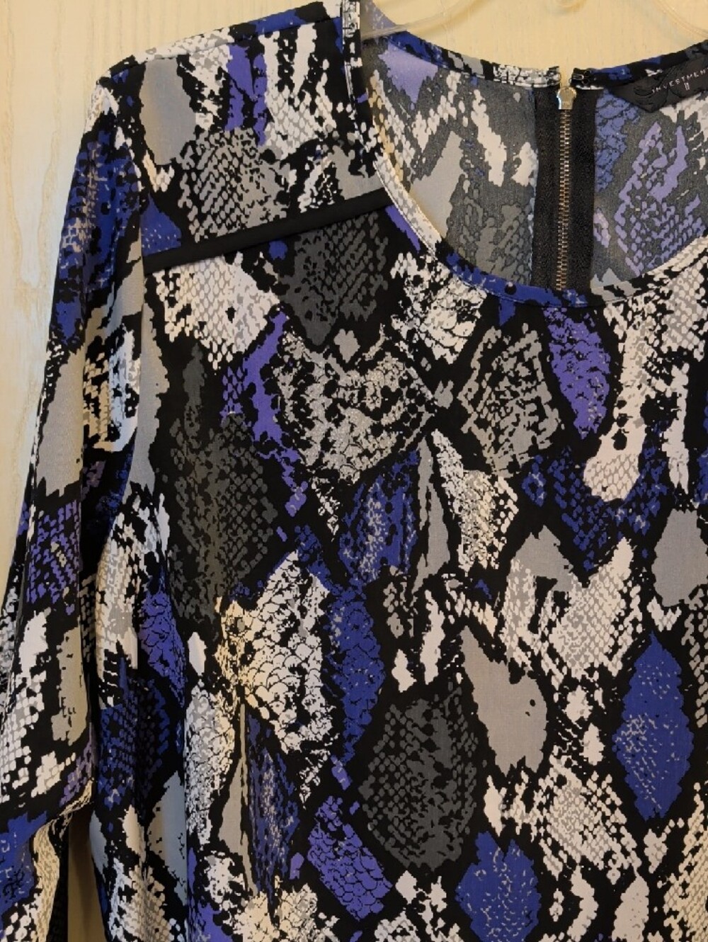 Investments Women’s Purple Snake Print Blouse Size 1X 3/4 Sleeve Career Top - Picture 4 of 11